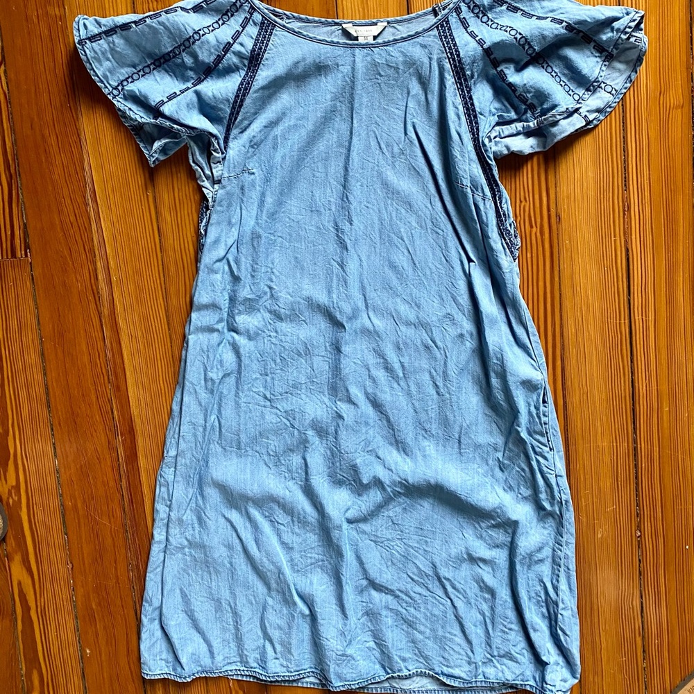 Summery Chambray dress with embroidered cap sleeves
